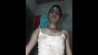 Bangladeshi XXX Porn Sexy Girl Bushra Bathing